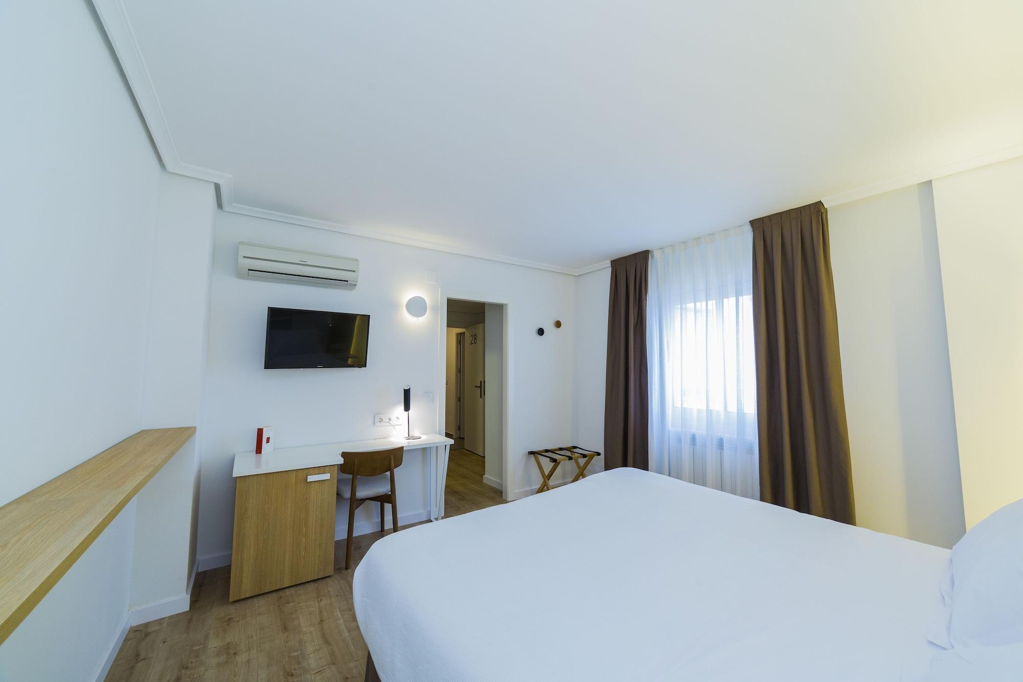 Hospedium Hotel Canitas Maite Gastronomico 카사스 이바녜스 외부 사진