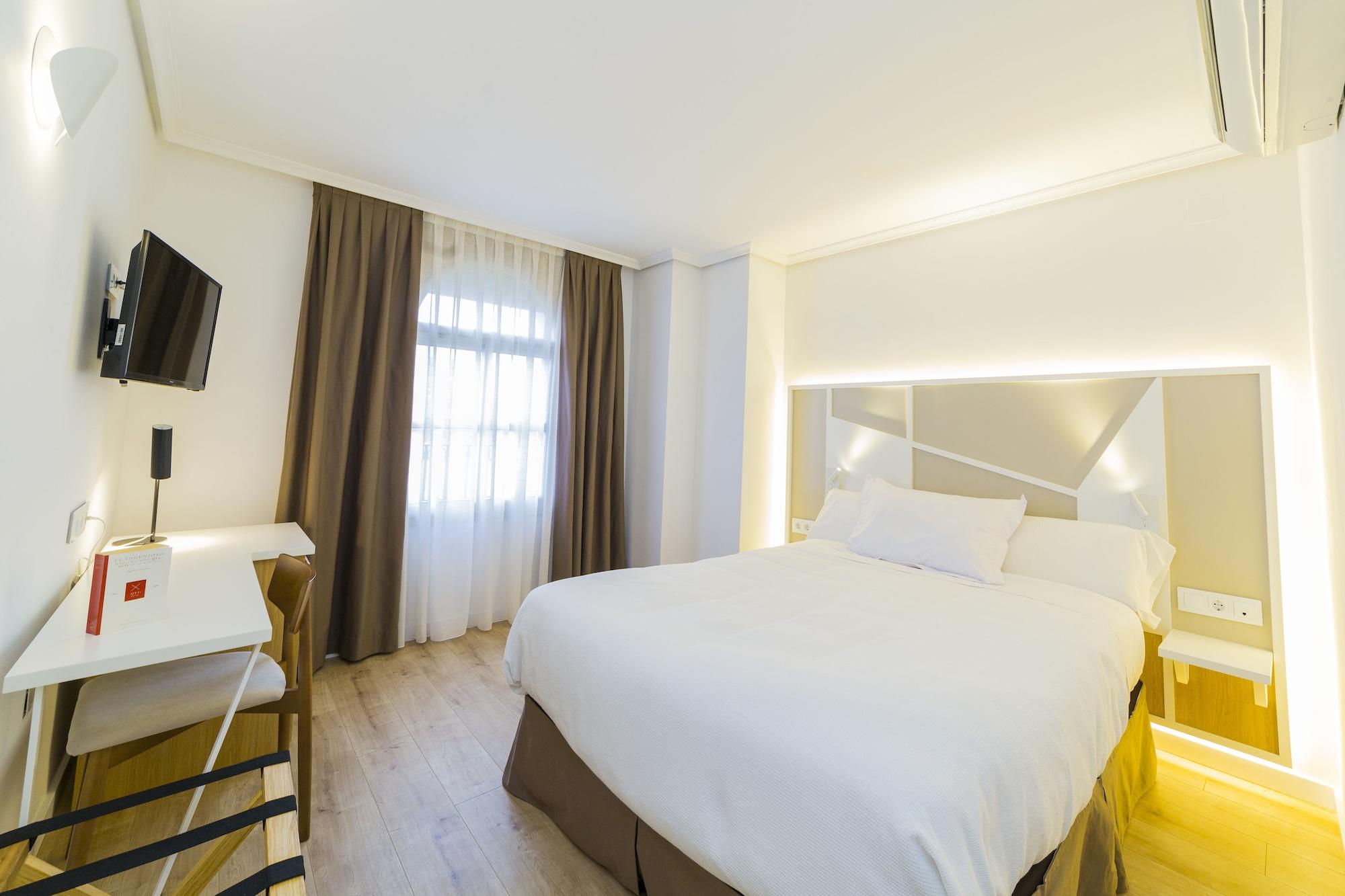 Hospedium Hotel Canitas Maite Gastronomico 카사스 이바녜스 외부 사진