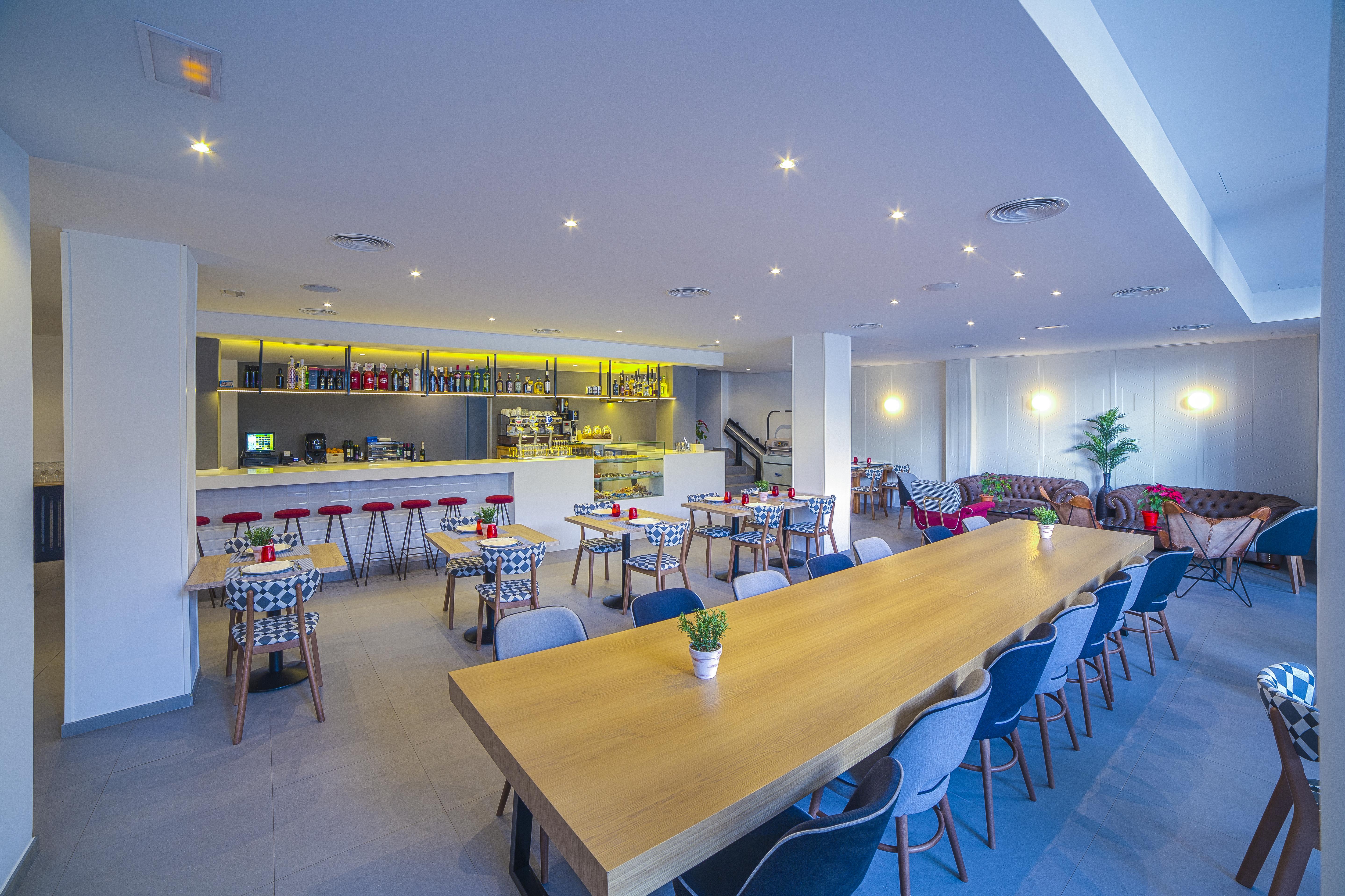 Hospedium Hotel Canitas Maite Gastronomico 카사스 이바녜스 외부 사진