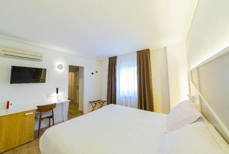 Hospedium Hotel Canitas Maite Gastronomico 카사스 이바녜스 외부 사진